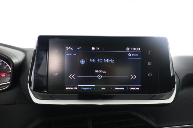 PEUGEOT 2008 usata 10