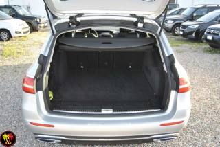 MERCEDES-BENZ E 220 usata, con Controllo trazione