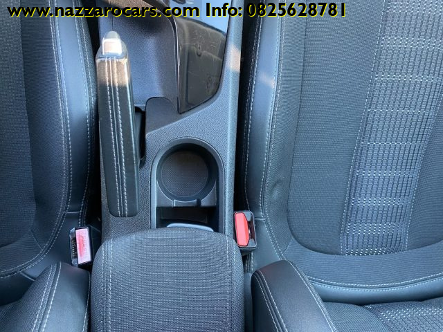 PEUGEOT 308 usata, con Specchietti laterali elettrici