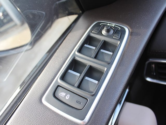 JAGUAR F-Pace usata, con Volante in pelle