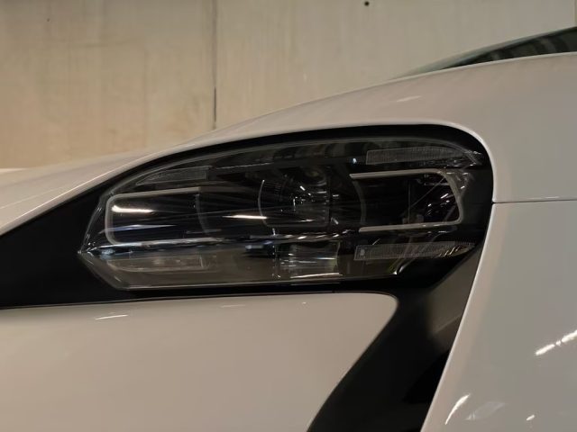 PORSCHE Taycan usata, con Chiusura centralizzata