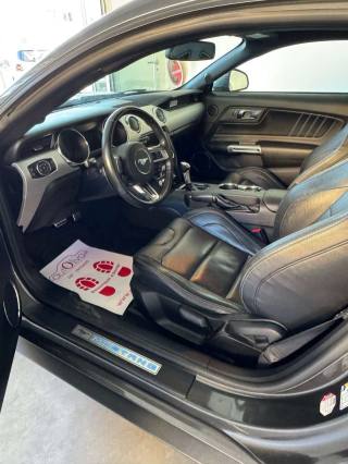 FORD Mustang usata, con Fari LED