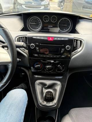 LANCIA Ypsilon usata, con Fendinebbia