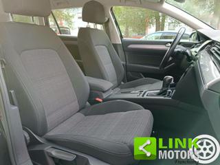 VOLKSWAGEN Passat Variant usata, con Bluetooth