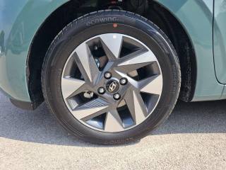 HYUNDAI i10 usata, con Controllo trazione