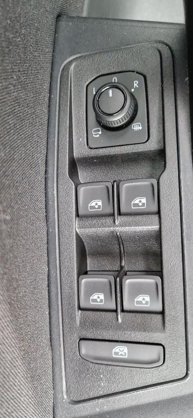 VOLKSWAGEN T-Roc usata, con Controllo trazione