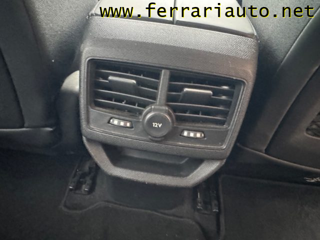 PEUGEOT 3008 usata, con Volante in pelle