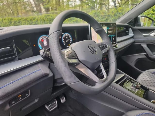 VOLKSWAGEN Tayron usata, con Boardcomputer