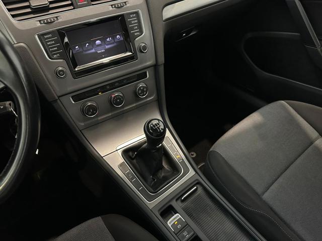 VOLKSWAGEN Golf usata, con Controllo trazione