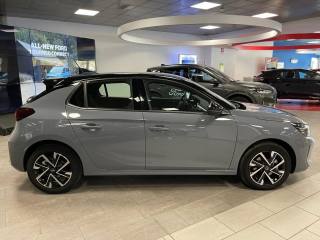 OPEL Corsa usata, con Servosterzo