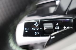 PEUGEOT 5008 usata, con Cerchi in lega