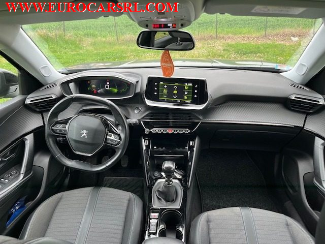PEUGEOT 2008 usata, con Sensori di parcheggio posteriori