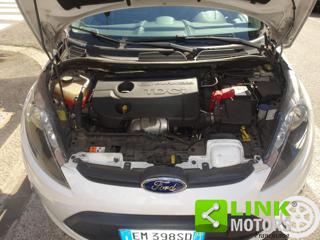 FORD Fiesta usata, con USB