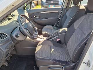 RENAULT Scenic usata, con Alzacristalli elettrici