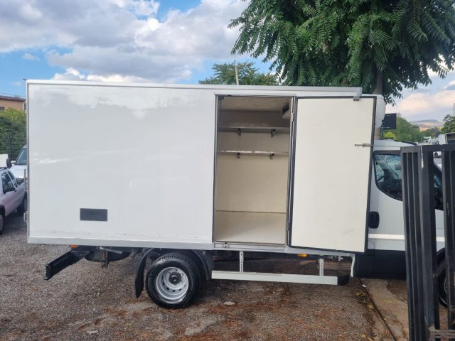 IVECO Daily usata, con Luci diurne