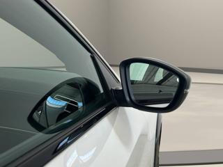 PEUGEOT 208 usata, con Sensori di parcheggio anteriori