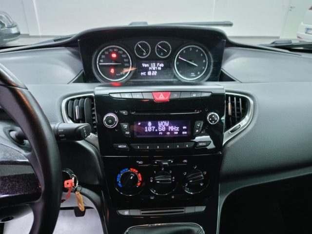 LANCIA Ypsilon usata, con Volante in pelle