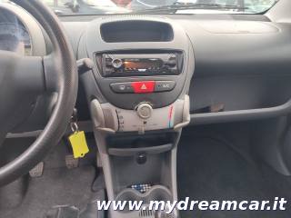 TOYOTA Aygo usata 12