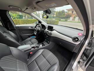 MERCEDES-BENZ B 180 usata, con Controllo trazione