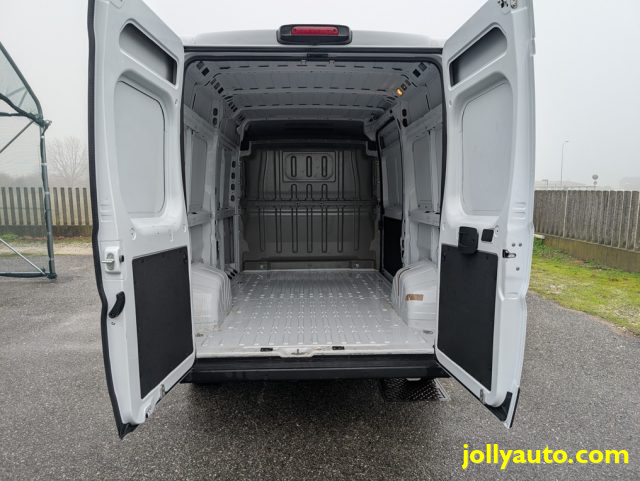 PEUGEOT Boxer usata, con Climatizzatore
