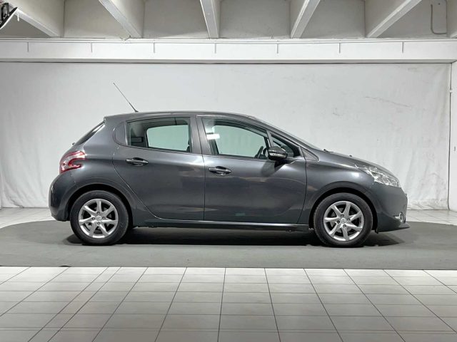 PEUGEOT 208 usata, con Cerchi in lega