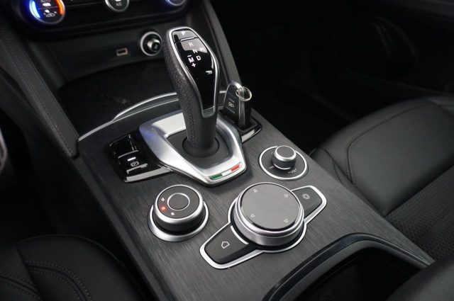 ALFA ROMEO Stelvio usata, con ESP