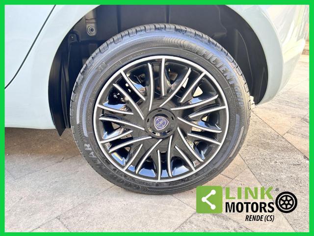 LANCIA Ypsilon usata, con Sedile posteriore sdoppiato