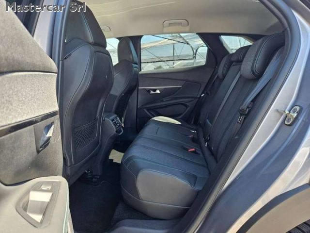 PEUGEOT 3008 usata, con Vetri oscurati