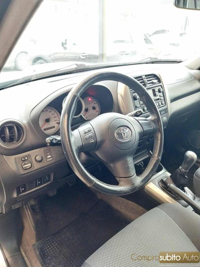 TOYOTA RAV 4 MY23 usata, con Servosterzo
