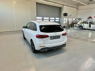 MERCEDES-BENZ B 180 usata, con Alzacristalli elettrici