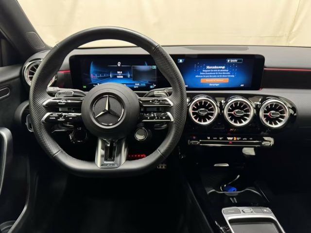 MERCEDES-BENZ A 35 AMG usata, con Cronologia tagliandi