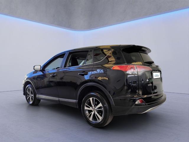 TOYOTA RAV 4 usata, con Autoradio