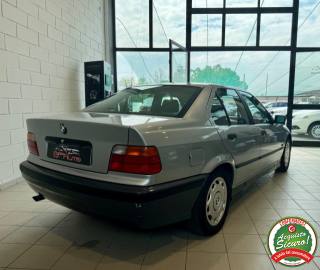 BMW 318 usata, con Autoradio