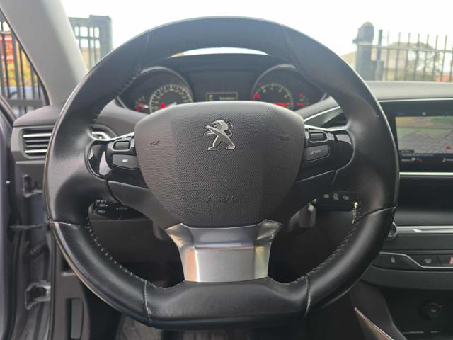 PEUGEOT 308 usata, con Autoradio