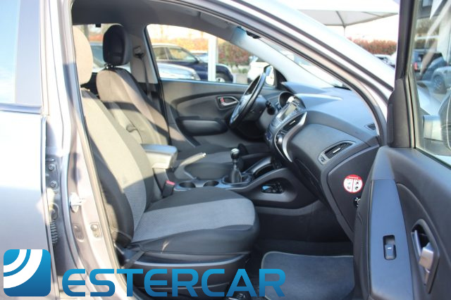 HYUNDAI iX35 usata 26