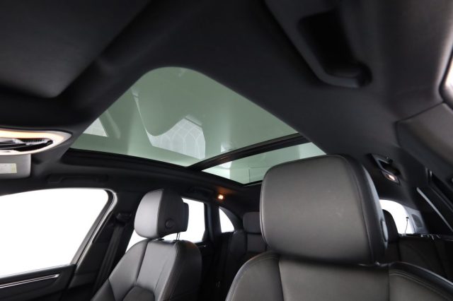 PORSCHE Macan usata 14