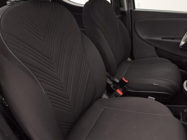 LANCIA Ypsilon usata, con Luci diurne