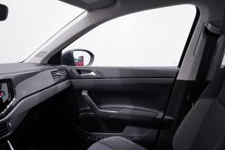 VOLKSWAGEN Taigo usata, con Fari LED