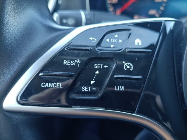 MERCEDES-BENZ E 200 usata, con Sensore di pioggia