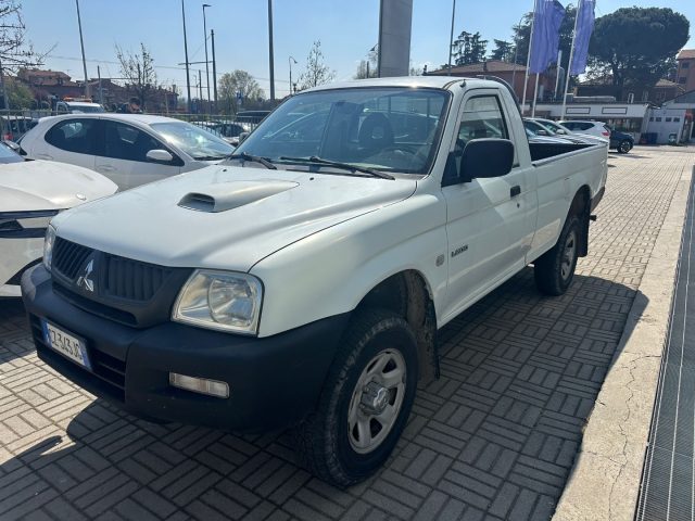 MITSUBISHI L200 usata, con Airbag