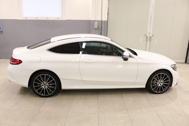 MERCEDES-BENZ C 220 usata, con Chiusura centralizzata