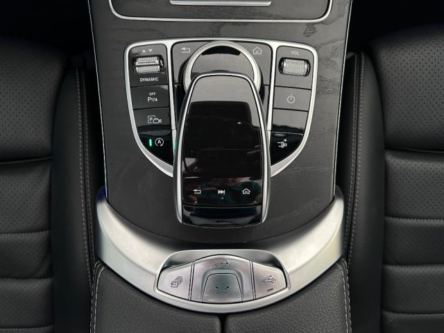 MERCEDES-BENZ C 220 usata, con Touch screen