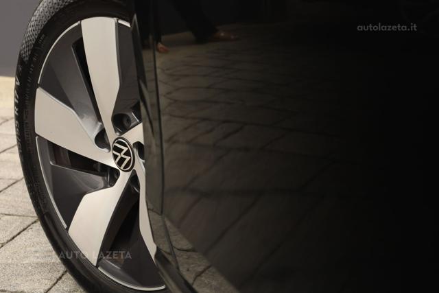 VOLKSWAGEN Passat usata, con Sensori di parcheggio posteriori