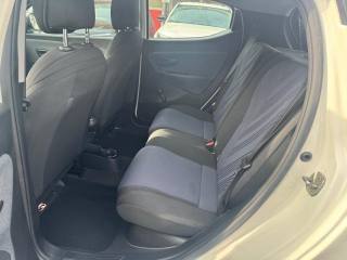 LANCIA Ypsilon usata, con USB