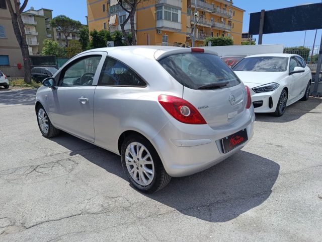 OPEL Corsa usata, con Airbag Passeggero