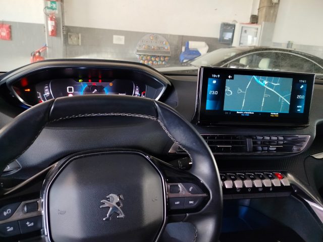 PEUGEOT 3008 usata 28