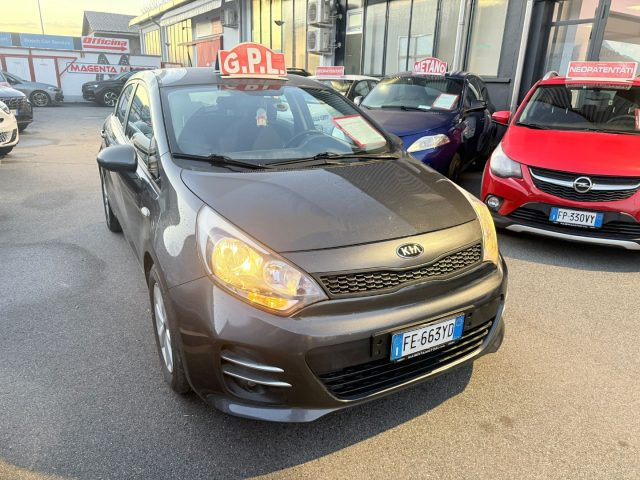 KIA Rio usata, con Airbag laterali