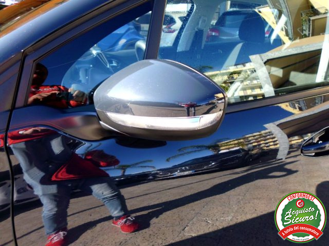 PEUGEOT 208 usata, con Specchietti laterali elettrici
