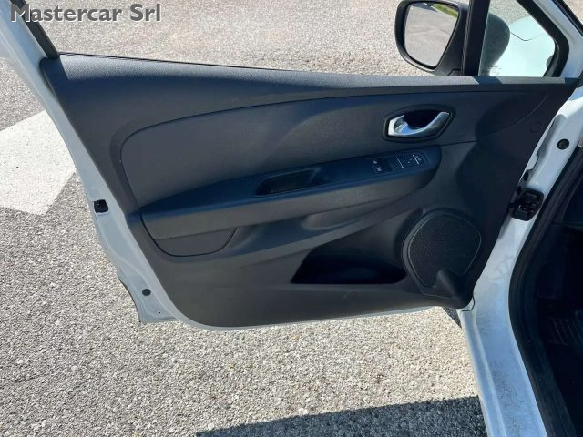 RENAULT Clio usata, con USB