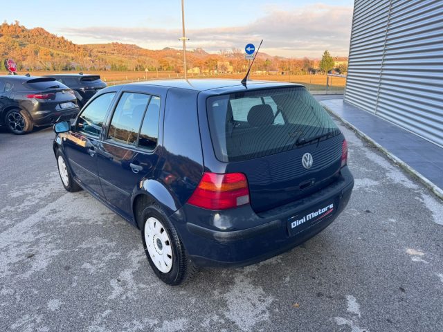 VOLKSWAGEN Golf usata, con Chiusura centralizzata